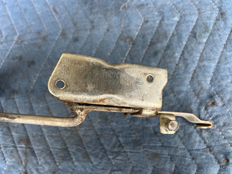 1985-1988 Suzuki Samurai SJ413 Gas Pedal Accelerator Assembly OEM #2328CN