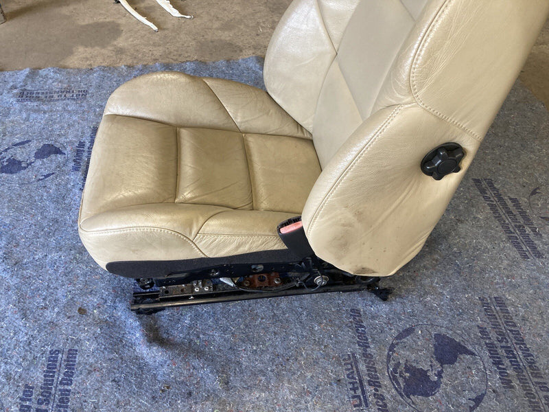 2005-2007 Volvo S60R S60 V70R Front Right Passenger Leather Seat Power OE #1286M