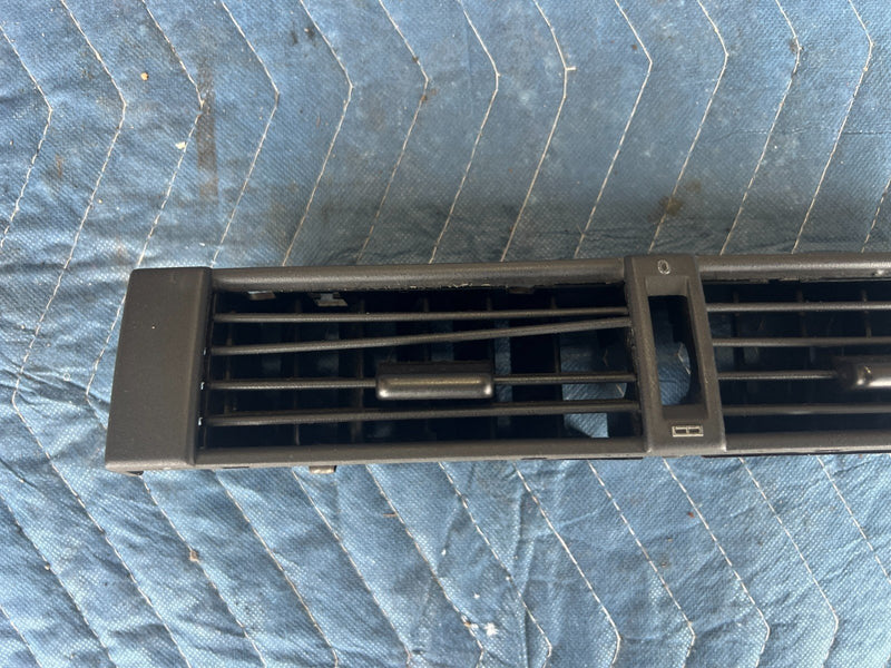 1986-1995 Mercedes 300D W124 Dash RH LH Center HVAC AC Heat Vent Set OEM #2686EM
