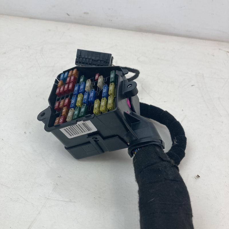 2001-2005 Volkswagen Passat Interior Fuse Box OEM #5532M