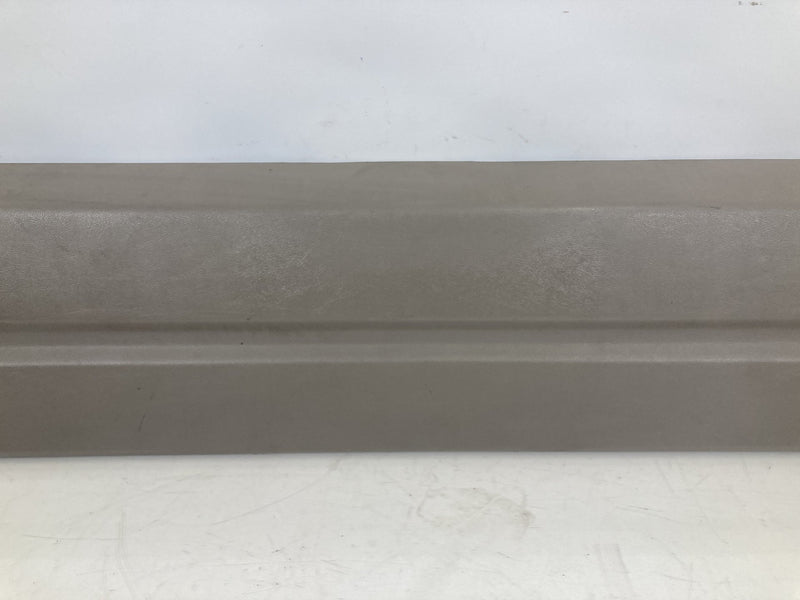 1995-1998 Chevrolet Silverado 2500 GMT400 Lower Rear Window Trim 15569517 OEM