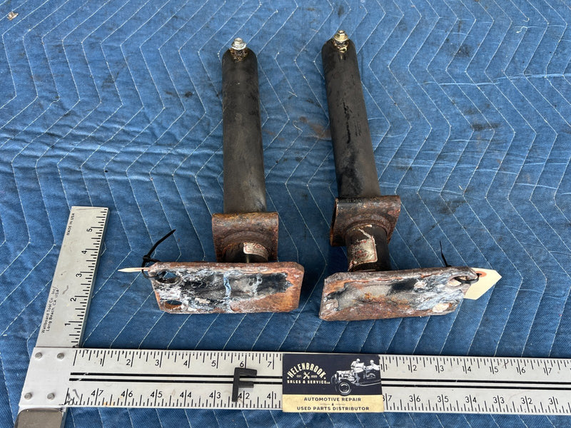 1989-1995 Volvo 740 940 Sedan Rear RH & LH Bumper Shock Absorber Set OEM #3693EM