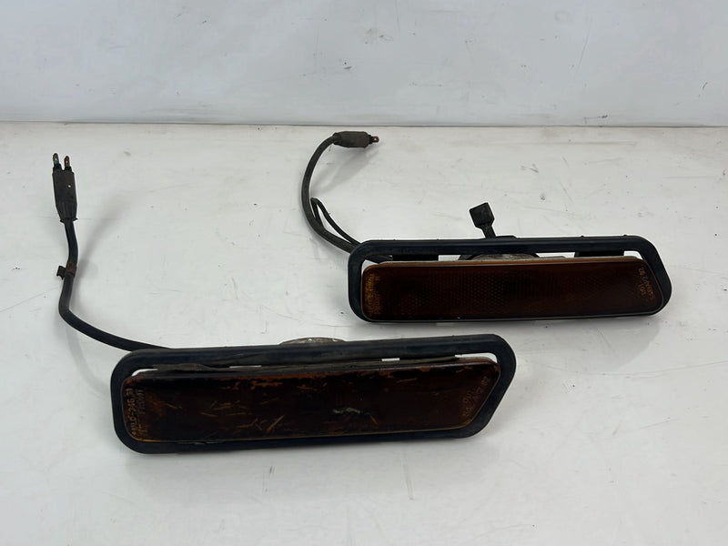 1983-1985 Porsche 944 Front Right Left Marker Light Pair 94463141200 OEM #5679EM