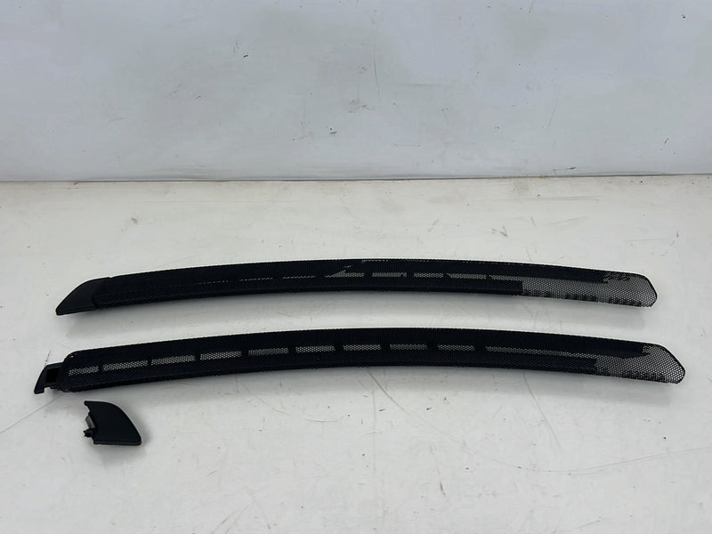 2004-2007 Volvo S60R V70R Windshield Dash Defroster Vent Grille Trim OEM #5748EM