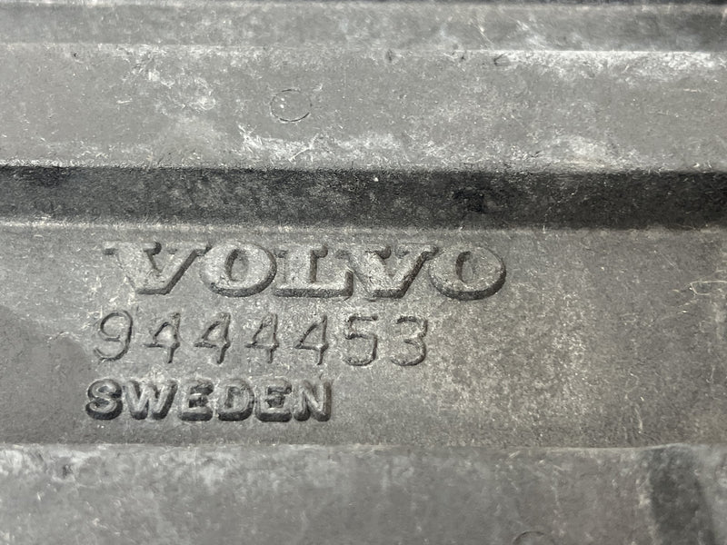 1998-2000 Volvo S70 V70 XC Engine Bay Battery Tray Mount Holder OEM #6874EM