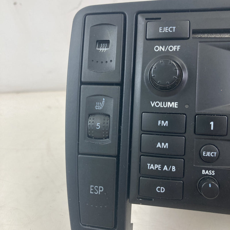 2001-2005 Volkswagen Passat Radio AM FM CD Headunit OEM #5497M