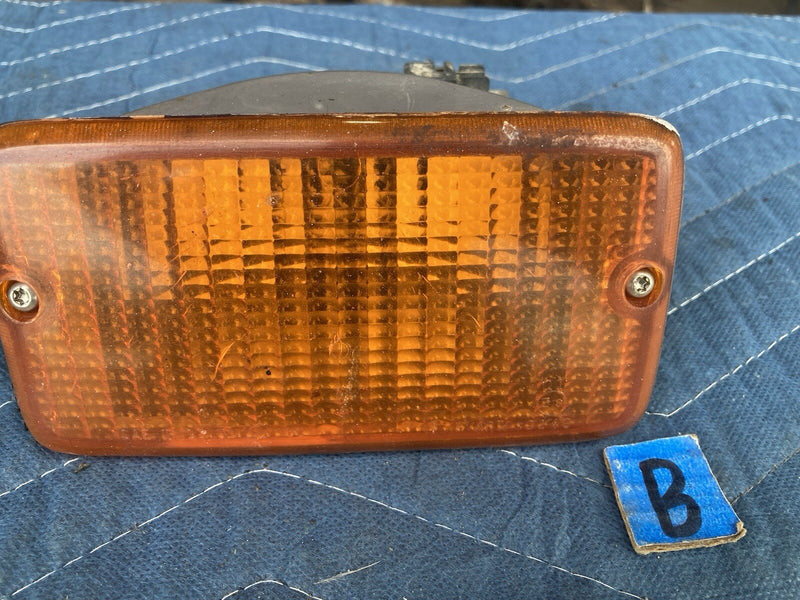 1997-2002 Jeep Wrangler TJ Front Bumper Amber Light 55055020 AC OEM #3233M