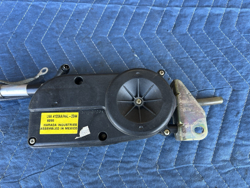 1998-2003 Jaguar XJR XJ8 X308 Power Antenna Radio FM AM Retractable OEM #4706E