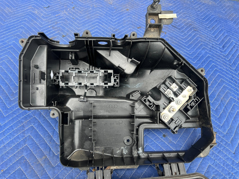 2005-2011 Audi A6 Front Engine Control Fuse Box Housing Cover OEM #3401EM
