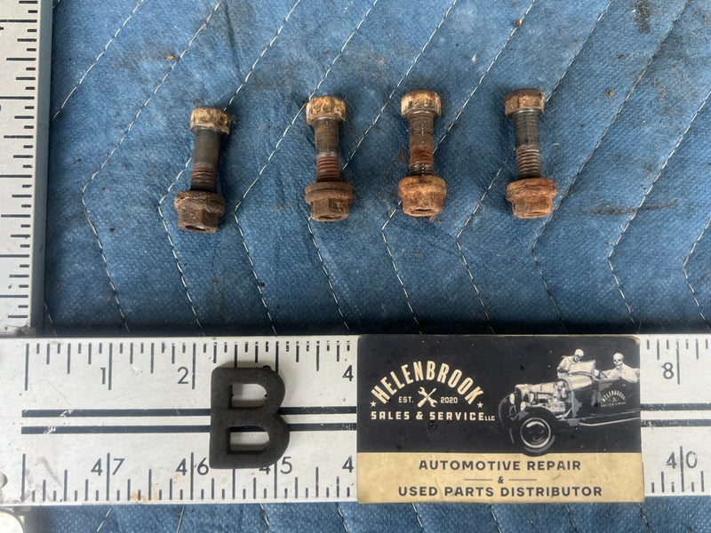 1985-1988 Suzuki Samurai SJ413 Rear Differential Driveshaft Bolts 09100-08270