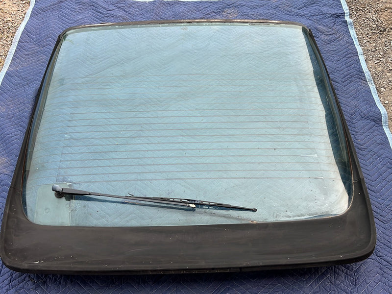 1983-1985 Porsche 944 Rear Hatch Windshield Window Glass Assembly OEM #5724EM
