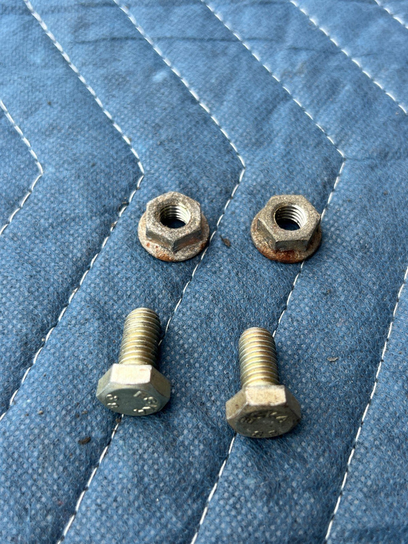 1986-1993 Volvo 240 244 245 Passenger RH Front Seat Bolt Hardware OEM #4059EM