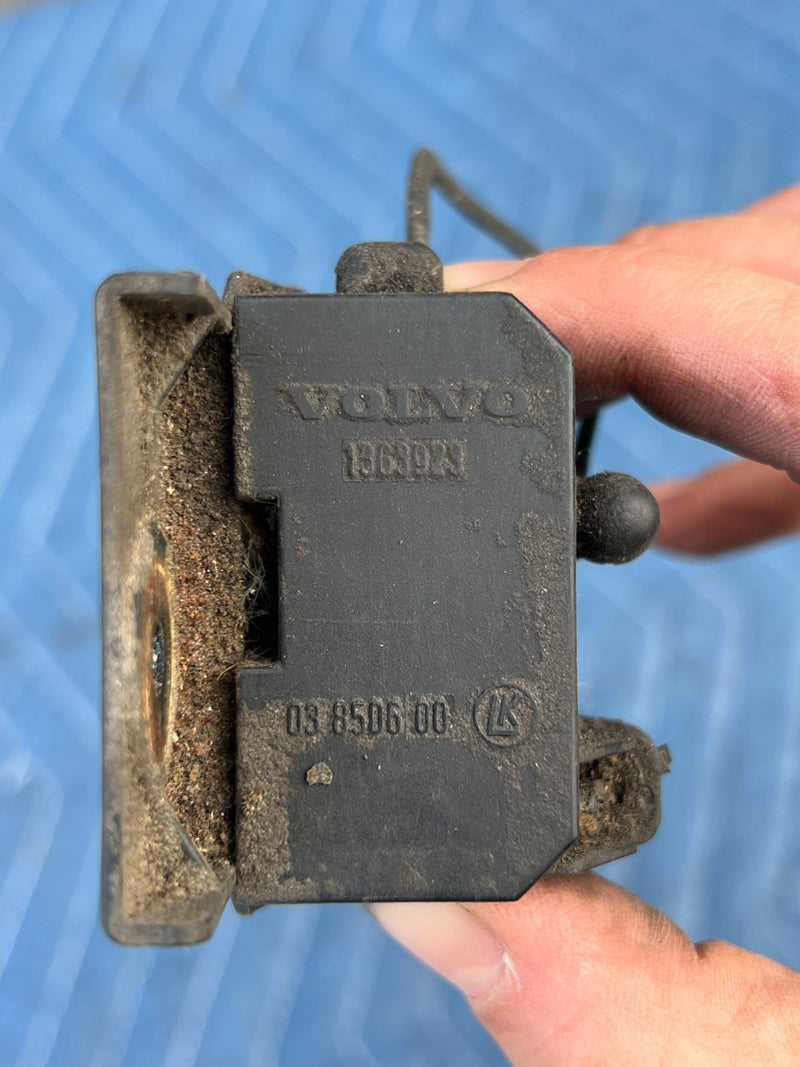 1986-1993 Volvo 240 244 Sedan Diagnostic Connection Box 1363929 OEM #4230EM