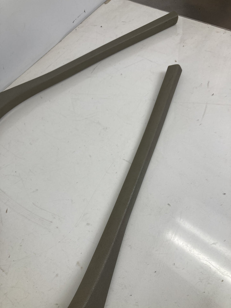 1995-1998 Chevrolet Silverado 2500 GMT400 A Pillar Trim 15707257 15952949 OEM