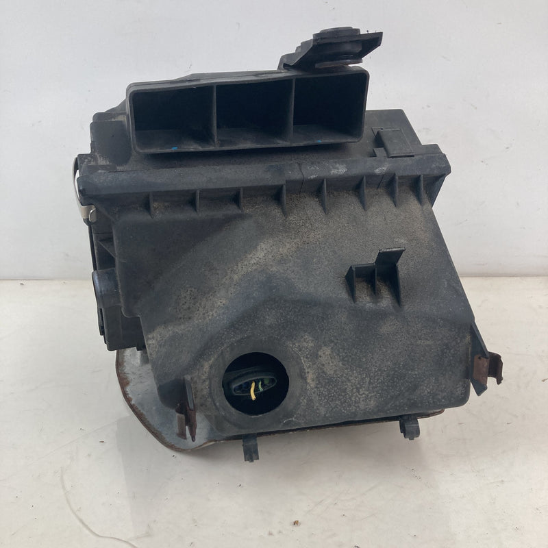2001-2005 Volkswagen Passat Air Cleaner Box MAF OEM #5542M