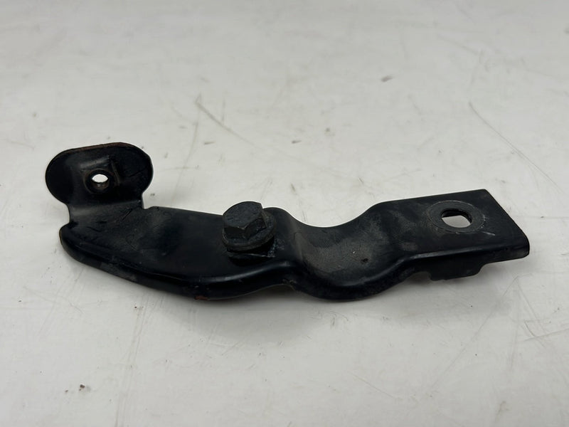 2004-2007 Volvo S60R V70R Air Filter Housing Bracket 30645675 OEM #5737EM