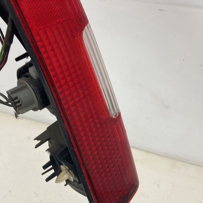 2002-2004 Honda CR-V RD2 Tail Light Left 3355A-SCA-A000 OEM #5100M