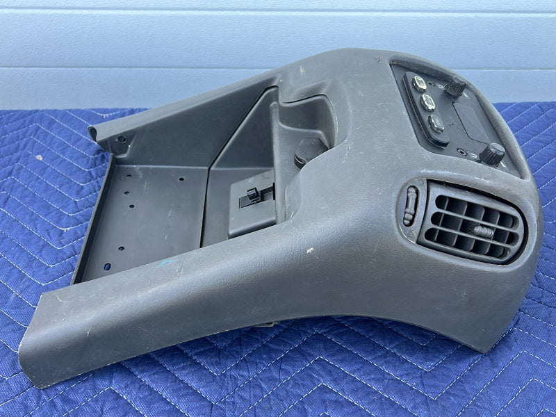Chevrolet Silverado - Center Console PN: 15070570 15070488 15767145