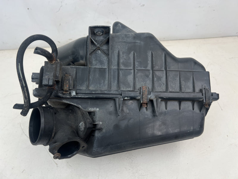 1998-2000 Volvo S70 V70 XC Air Filter Cleaner Housing Box 9189152 OEM #6863EM