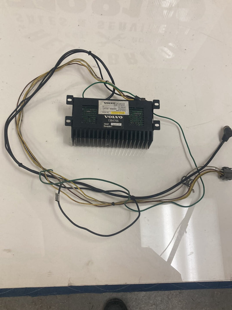 1975-1980 Volvo 244 Radio Amplifier 1384766 OEM #4266M