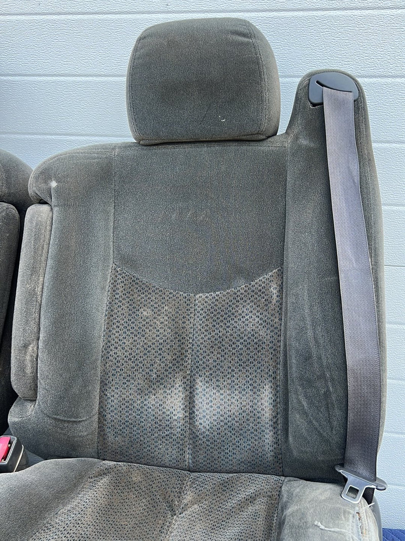 1999-2002 Chevrolet Silverado Tahoe Sierra Front Seat Pair Gray Cloth OE #5494EM