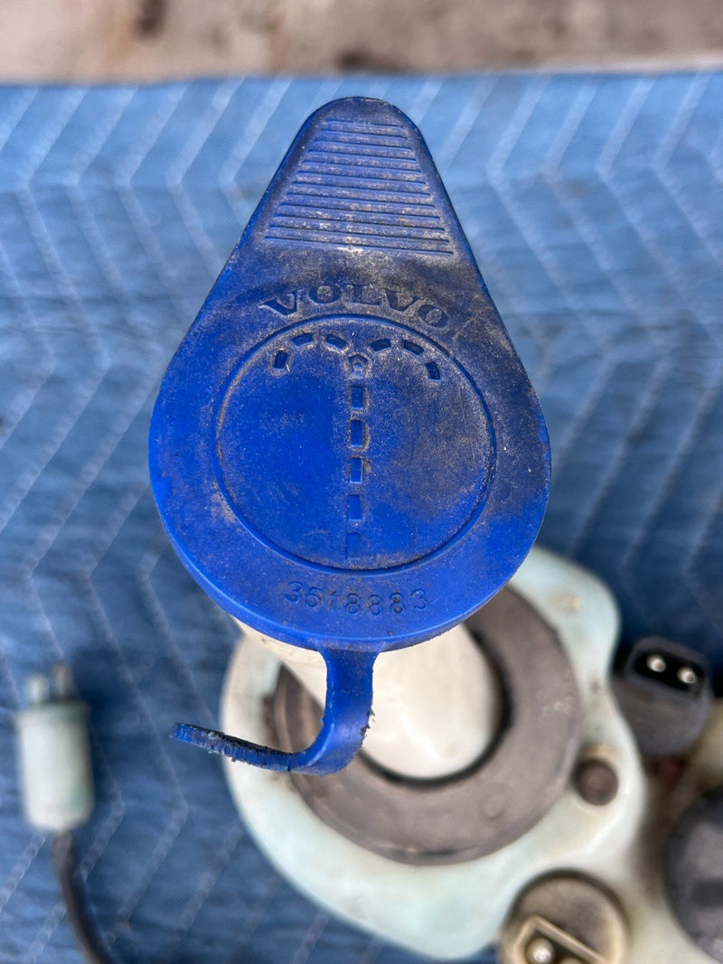 1992-1995 Volvo 940 740 Windshield Wiper Washer Fluid Jug Reservoir OEM #3253EM