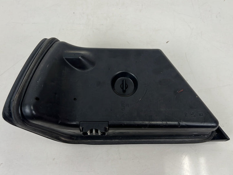 1986-1995 Mercedes-Benz 300D W124 Passenger Right Tail Light Lamp OEM #6058EM