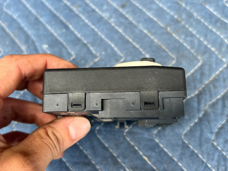 2005-2011 Audi A6 Driver Left Front Door Control Module 4F0959793R OEM #3438EM