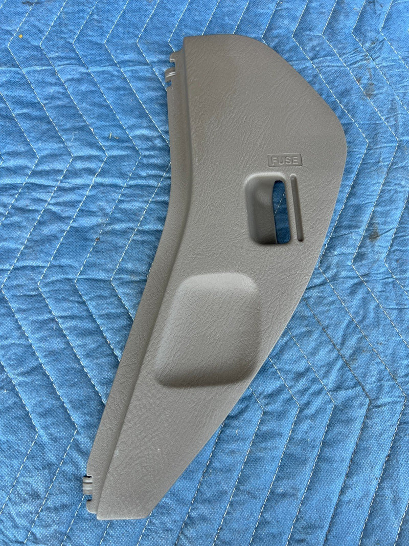1998-2002 Honda Accord 77216-S84-A0 Fuse Trim Cover #1956CN