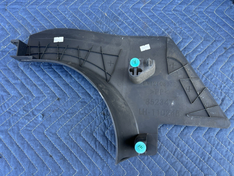 2006-2012 Mitsubishi Eclipse Front Kick Panel Place LH RH mn121086zz OEM #3502M