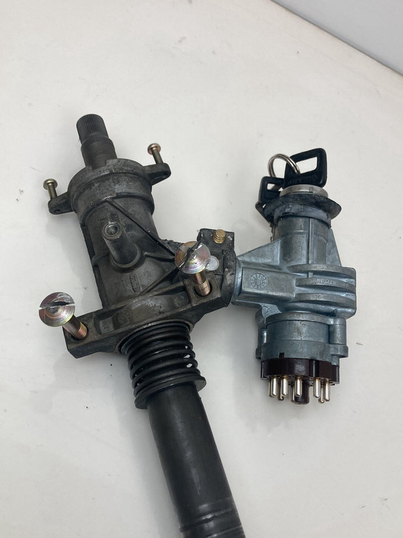 1992 Volvo 940 944 - Steering Shaft PN: 1329987 681915