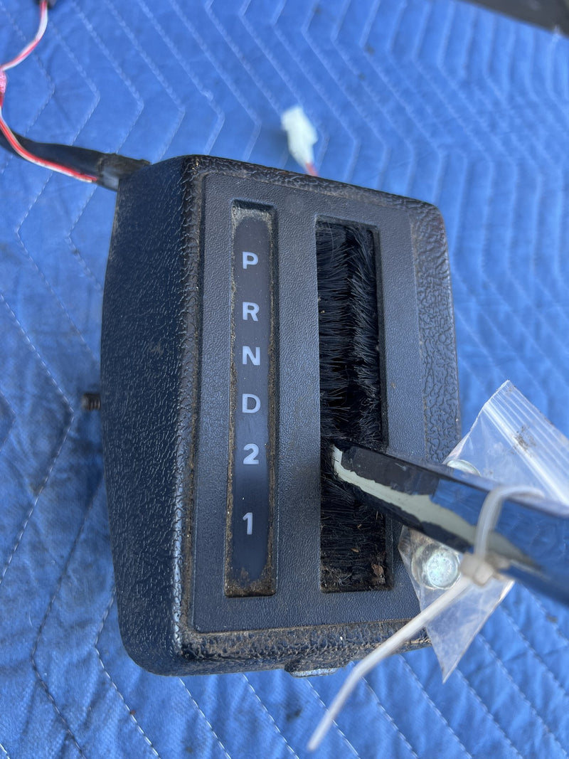 1988 Volvo 240 245 - Automatic Shifter Assembly