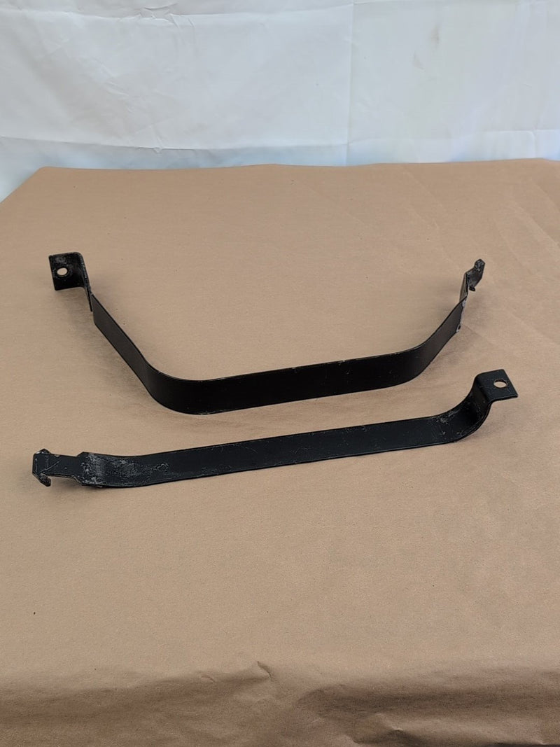 1995-1997 GMC Yukon Fuel Tank Strap Brackets Pair 697655 15978247 OEM