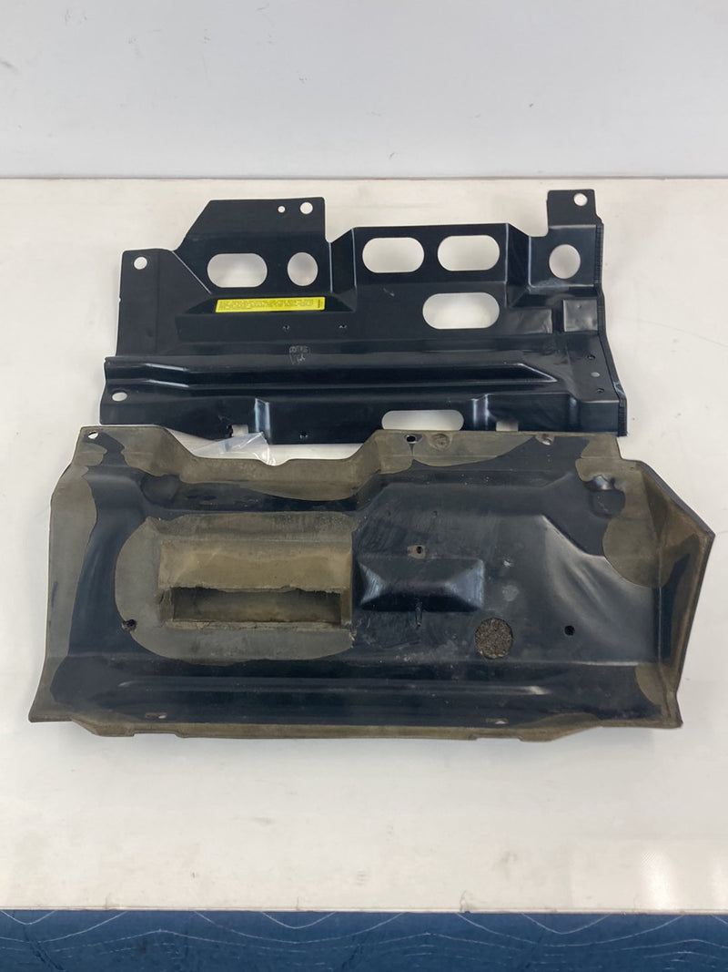 1992 Volvo 940 944 - Knee Bolster PN: 3514341