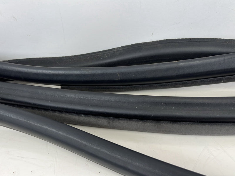 1996-2003 Audi S8 D2 A8 Door Seal Weatherstripping Gasket Set of 4 OEM #6587EM