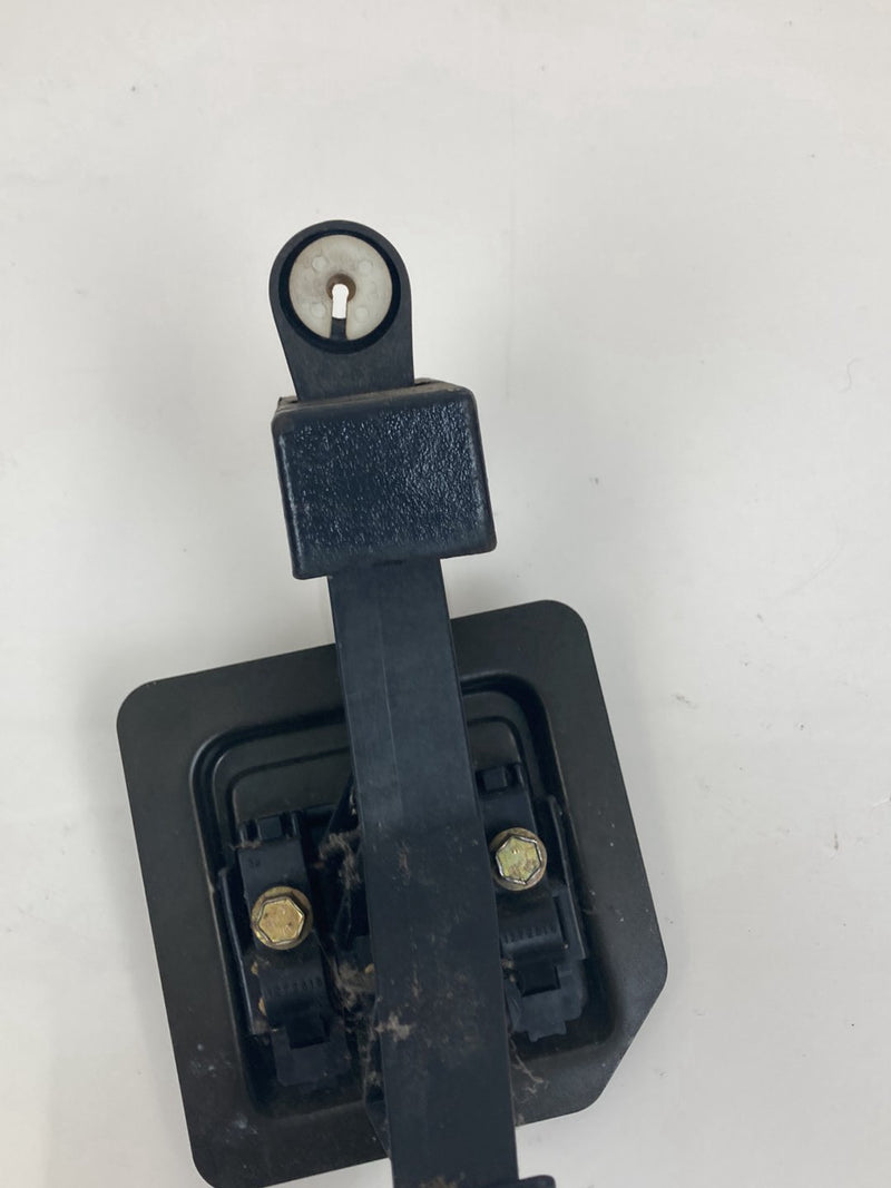 1992 Volvo 940 944 - Gas Pedal PN: 1330443