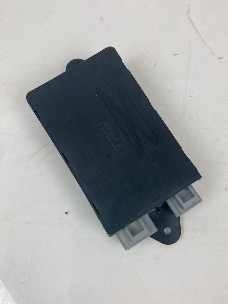 1996 Chevrolet Silverado GMT800 - Door Lock Actuator Relay PN: 1086A