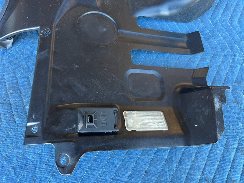2000-2005 BMW 330xi 325xi E46 Dash Driver Left Knee Bolster Trim OEM #4818EM