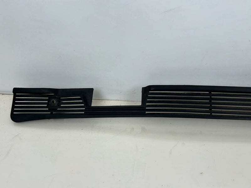 1990-1992 Volvo 740 745 940 Wagon Rear Hatch Hinge Cover Trim Vent OEM #5870EM