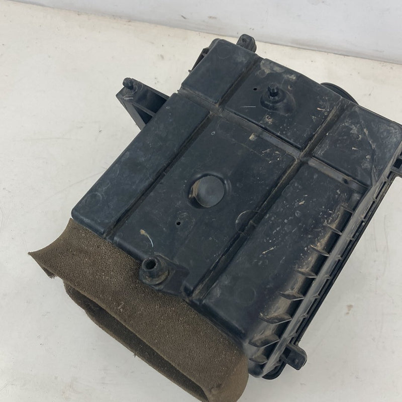 2007-2014 Chevrolet Silverado GMT900 Air Filter Housing Box MAF 15200023 #5335M