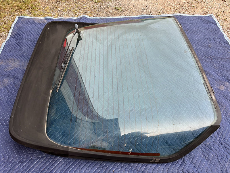 1983-1985 Porsche 944 Rear Hatch Windshield Window Glass Assembly OEM #5724EM