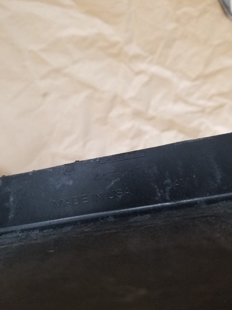 2005-2007 Ford F-350 Battery Cover Trim Holder Mount OEM #632CN