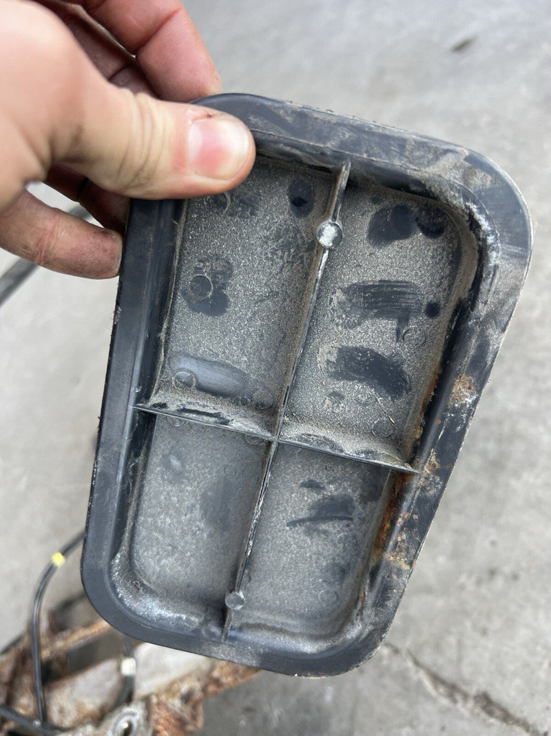 1998-2000 Volvo V70R V70 EVAP Fuel Tank Purge Canister Expansion Vent OEM #3975E