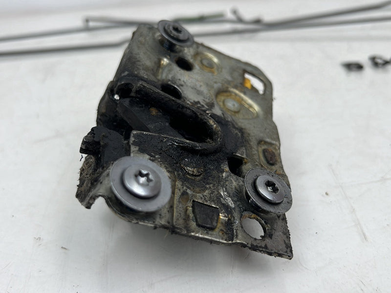 1995-1998 Chevrolet GMC C/K Passenger Right Door Lock Latch Actuator OEM