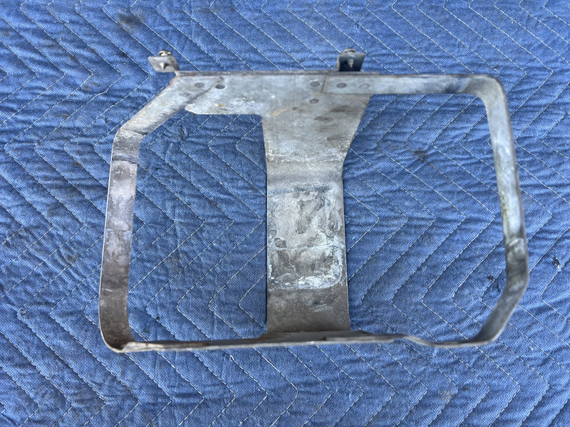 Volvo 240 - Windshield Washer Reservoir