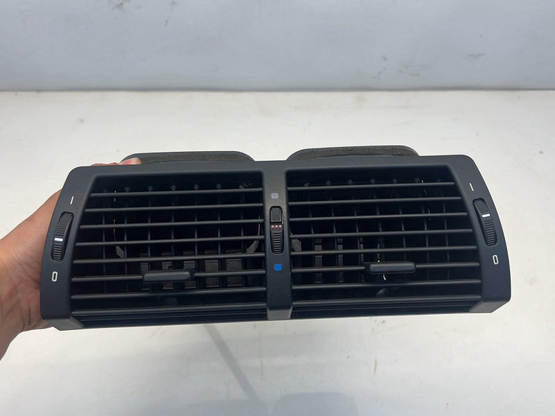2006 BMW X5 E53 - Dash Vent Set PN: 64228402215 64228402216 64228402221 8409081