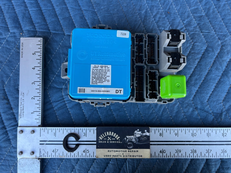 1998-2002 Honda OEM Multi Plex Control Fuse Box 00769 980709 #1998CN