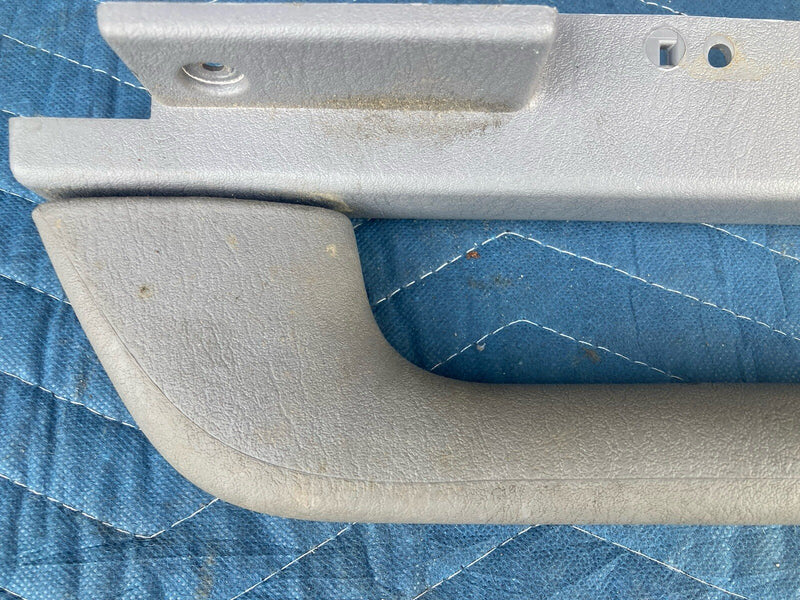 1997-2002 Jeep Wrangler TJ Passenger Grab Handle Right 55115539 OEM #3225M