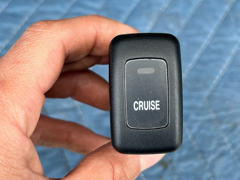 1998-2002 Honda Accord M15784 Dash Cruise Control Switch Button #1949CN
