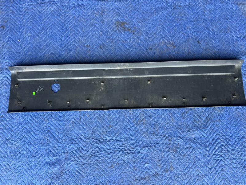 1999-2002 Chevy Silverado GM 1500 Rear Window Interior Lower Trim OEM #1831CN